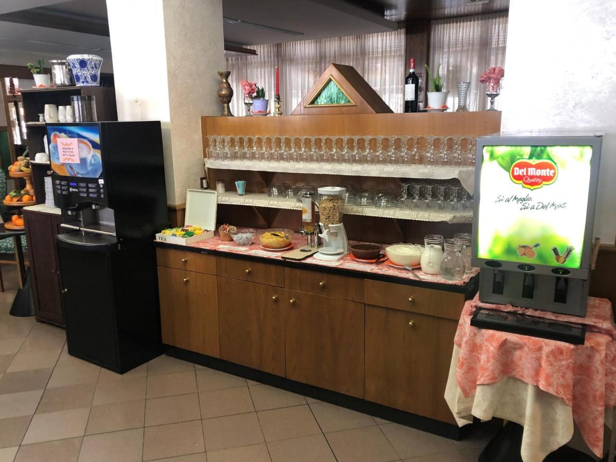 Hotel Davost Forni di Sopra Esterno foto