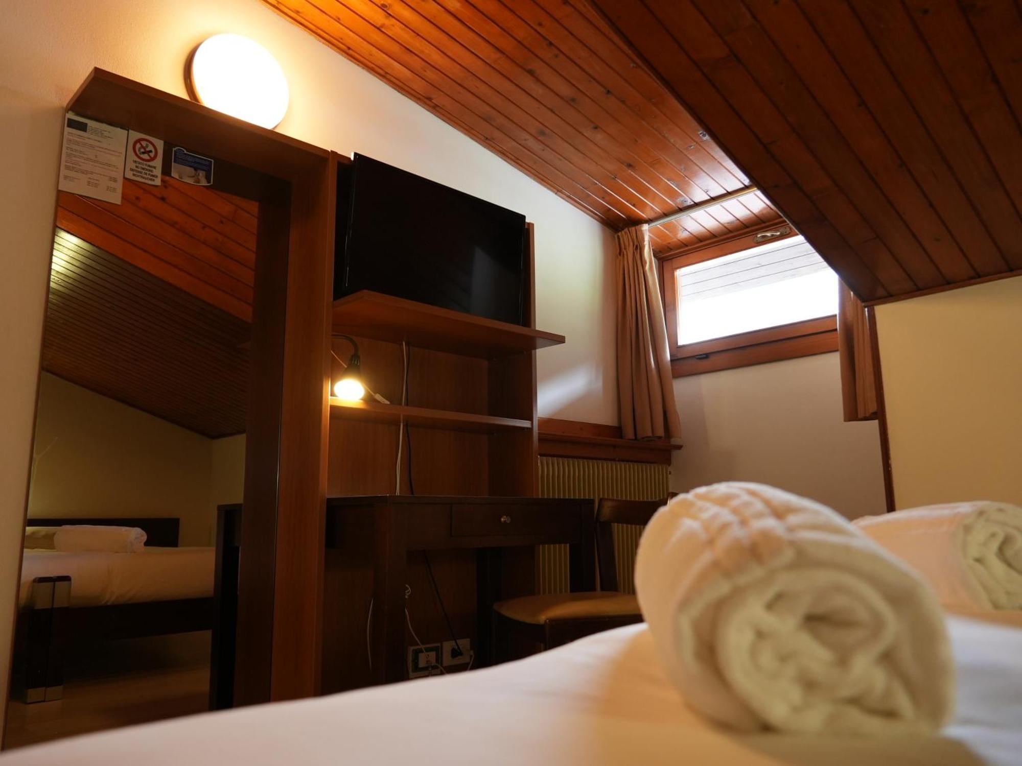 Hotel Davost Forni di Sopra Esterno foto