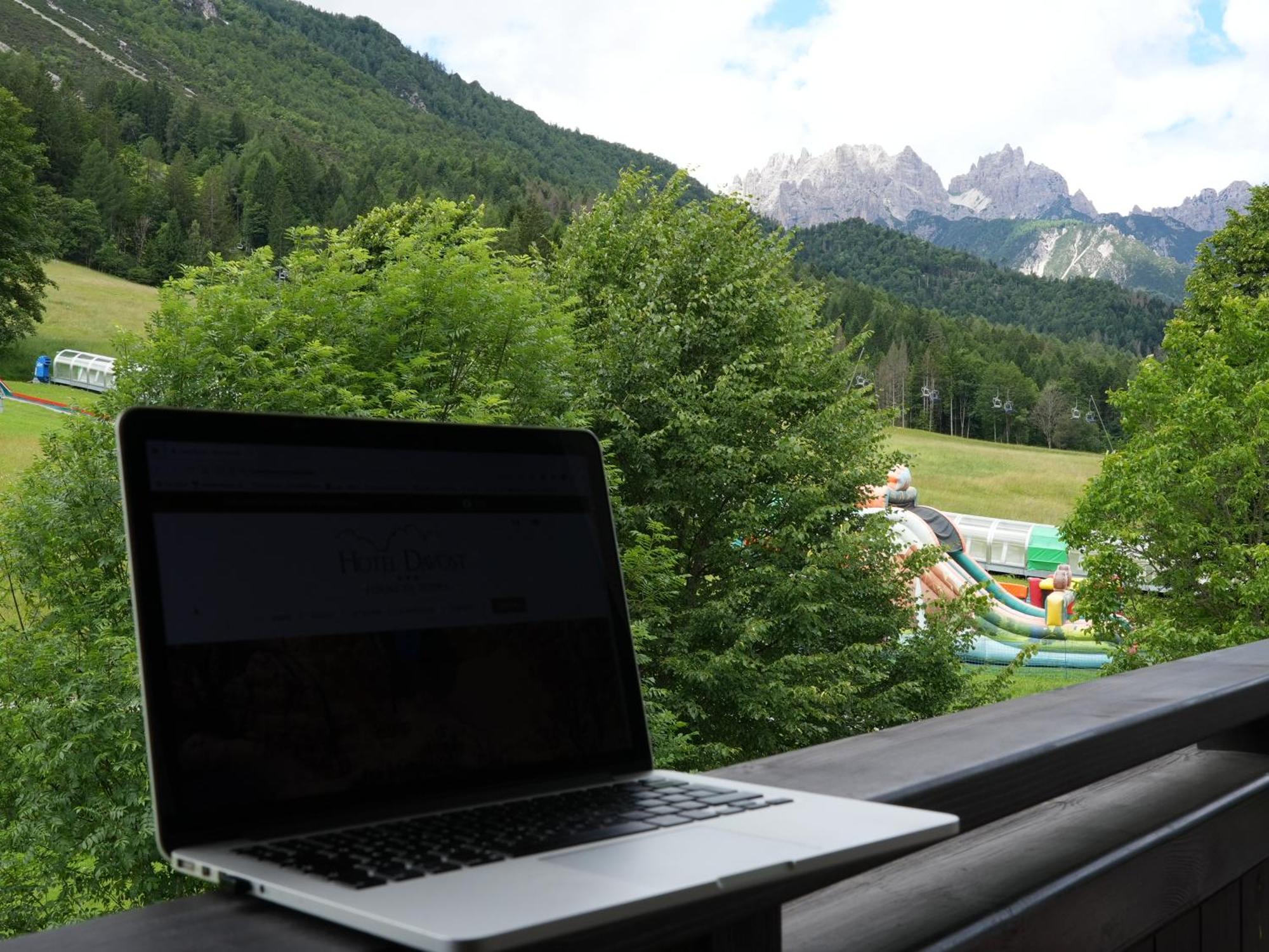 Hotel Davost Forni di Sopra Esterno foto