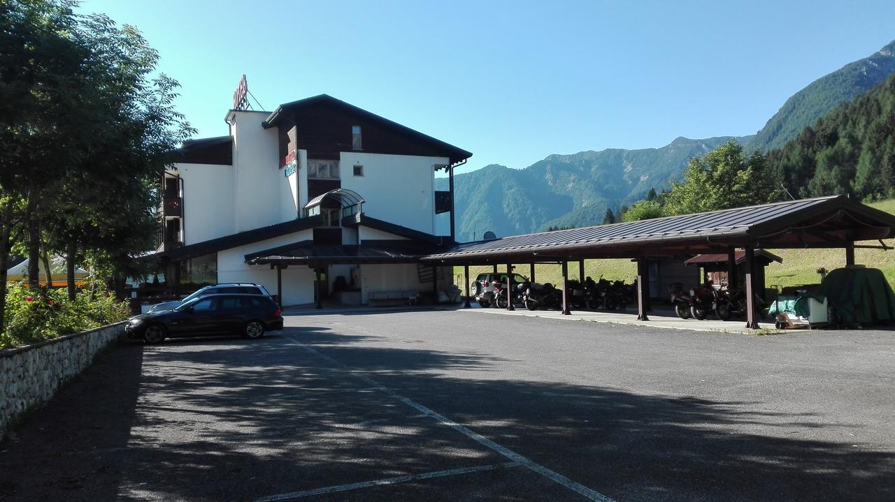 Hotel Davost Forni di Sopra Esterno foto